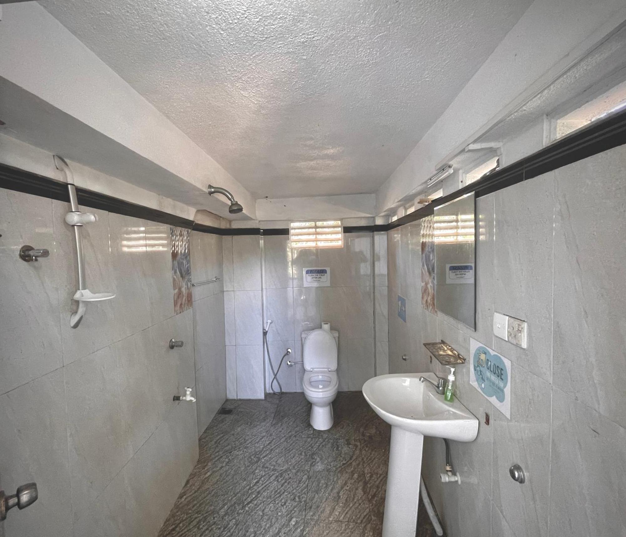 Rockstel Towers Backpacker Hostel Unawatuna Dış mekan fotoğraf