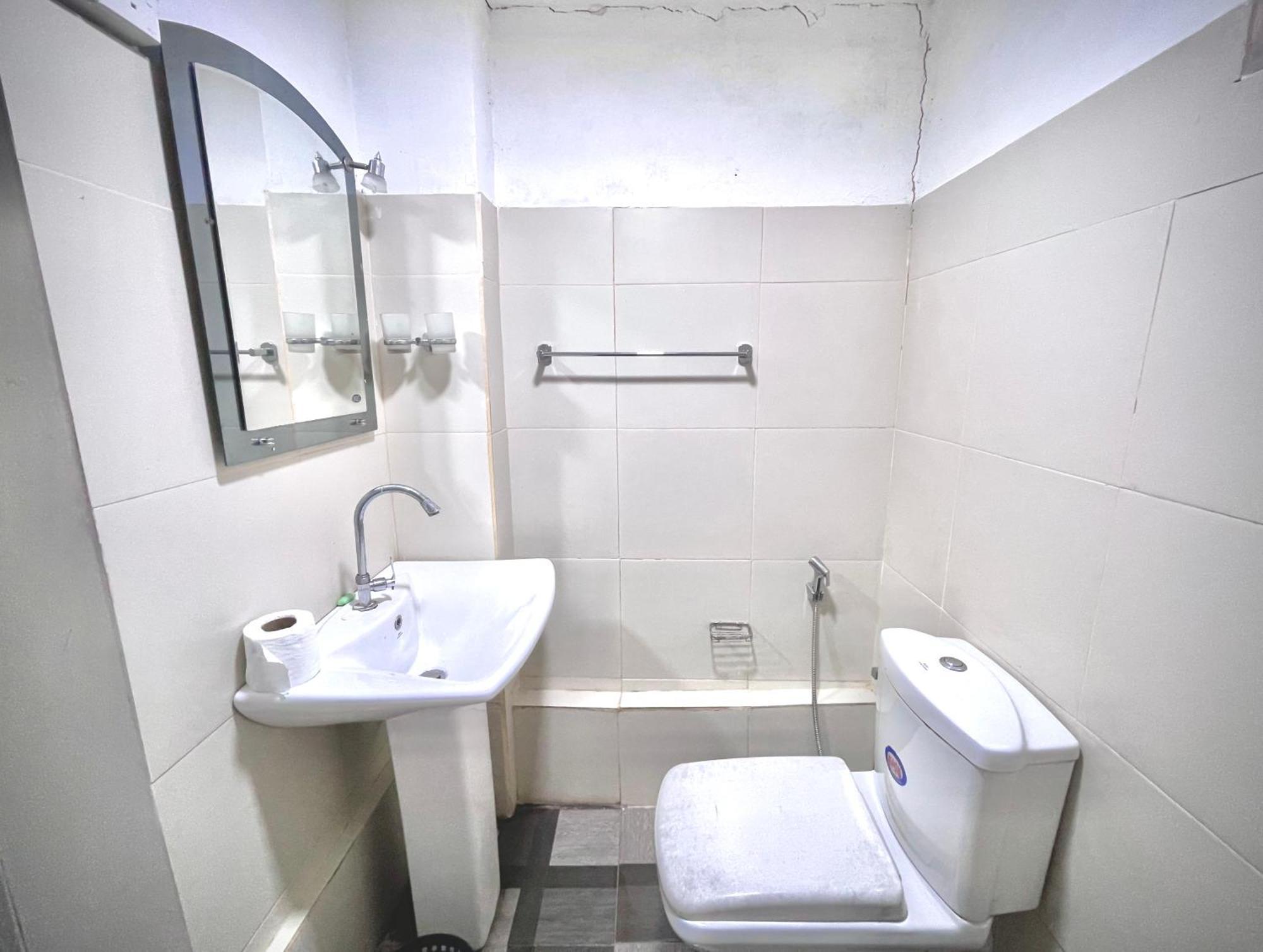 Rockstel Towers Backpacker Hostel Unawatuna Dış mekan fotoğraf